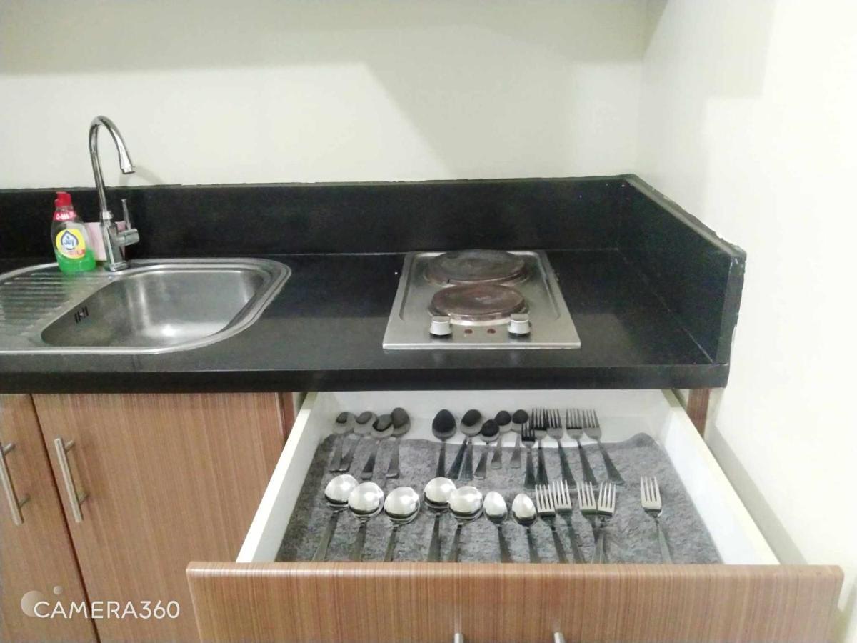 Pasay Condotel Near Naia Terminal 3 Eksteriør billede